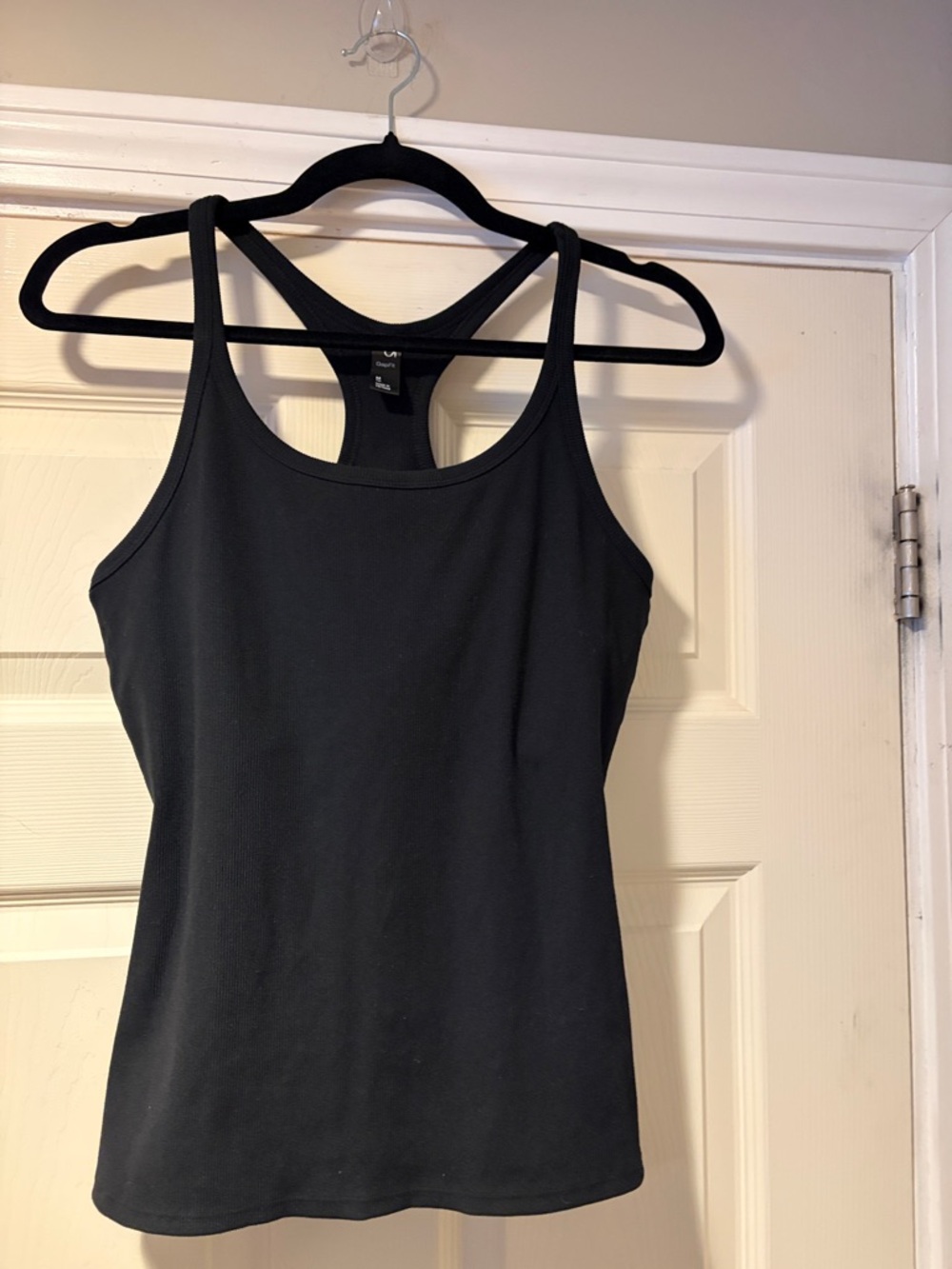GAP Fit Ribbed Racerback Tank Top with shelf bra in black M